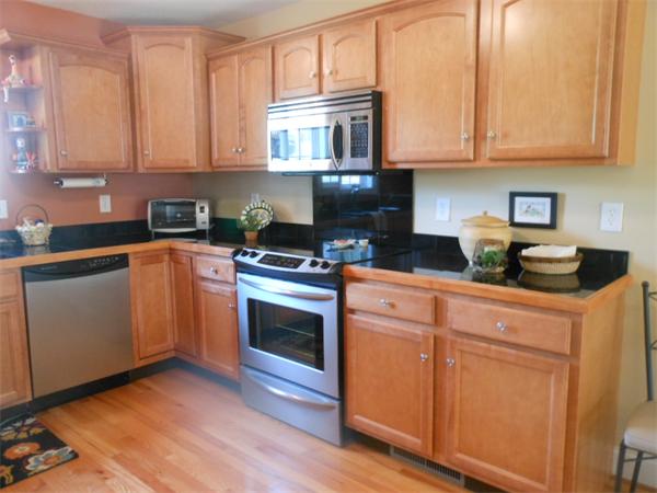 67 Valley Road Southampton, MA 01073 - Photo 8 of 19