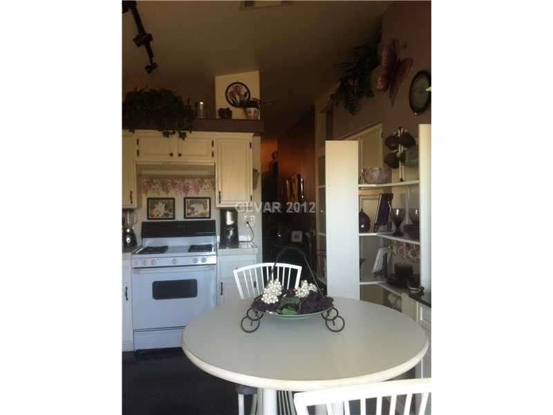 2360 Ramsgate Drive Henderson, NV 89074 - Photo 2 of 12 Kitchen.
