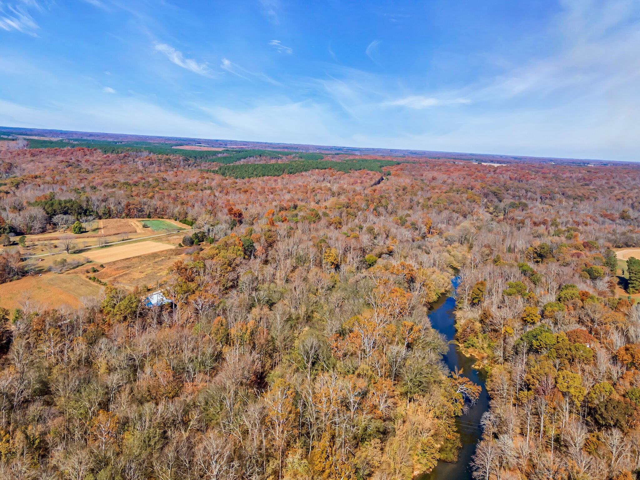 761 Metal Ford Road Hohenwald, TN 38462 - Photo 4 of 60 a view of an ocean