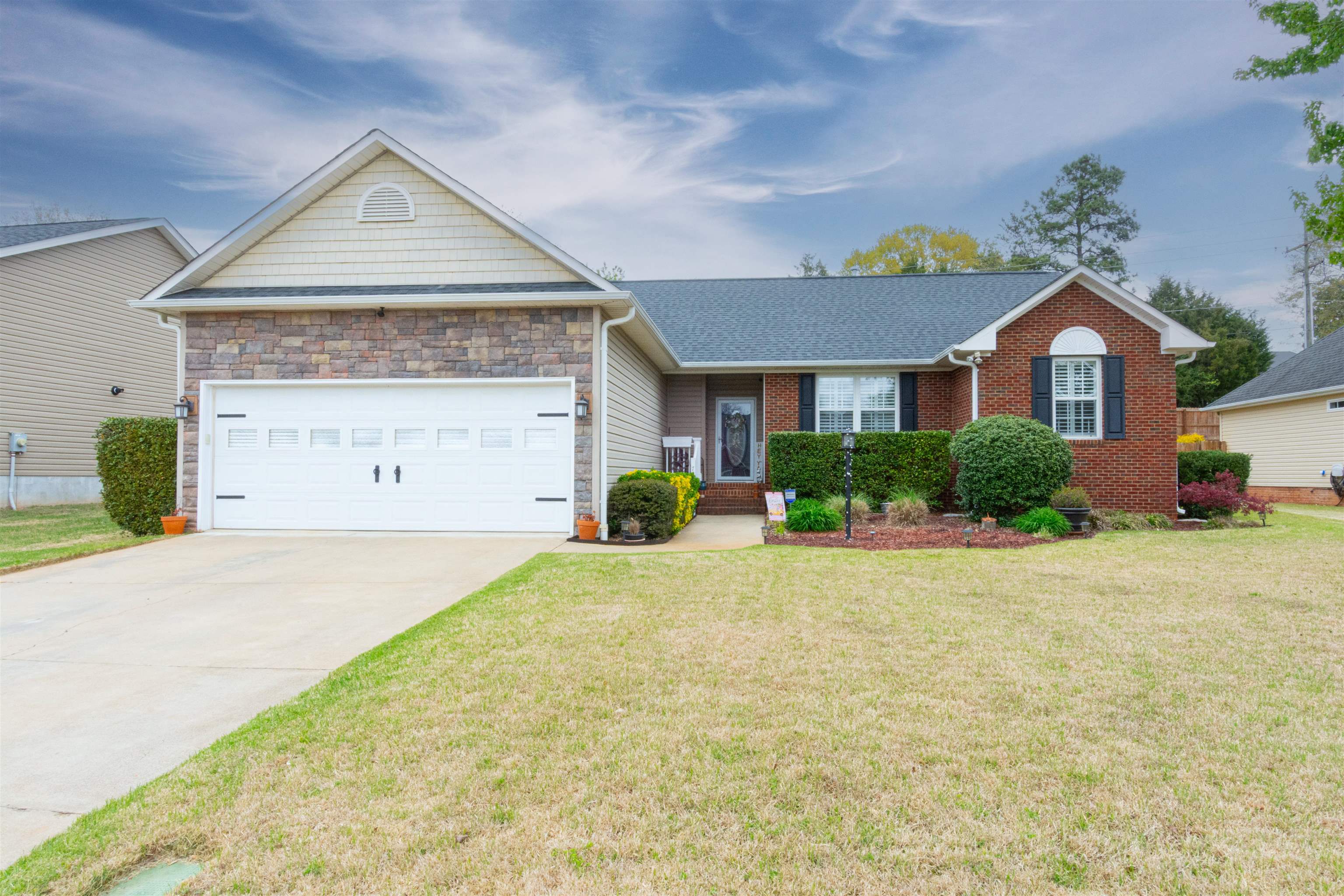 727 Elam Way Moore, SC 29369 - Photo 1 of 46