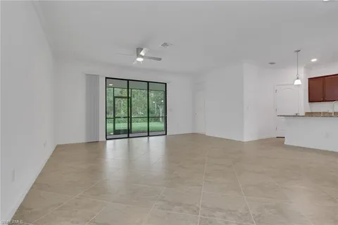 $635,000 | 9469 Foxglove Lane, Naples, FL 34120