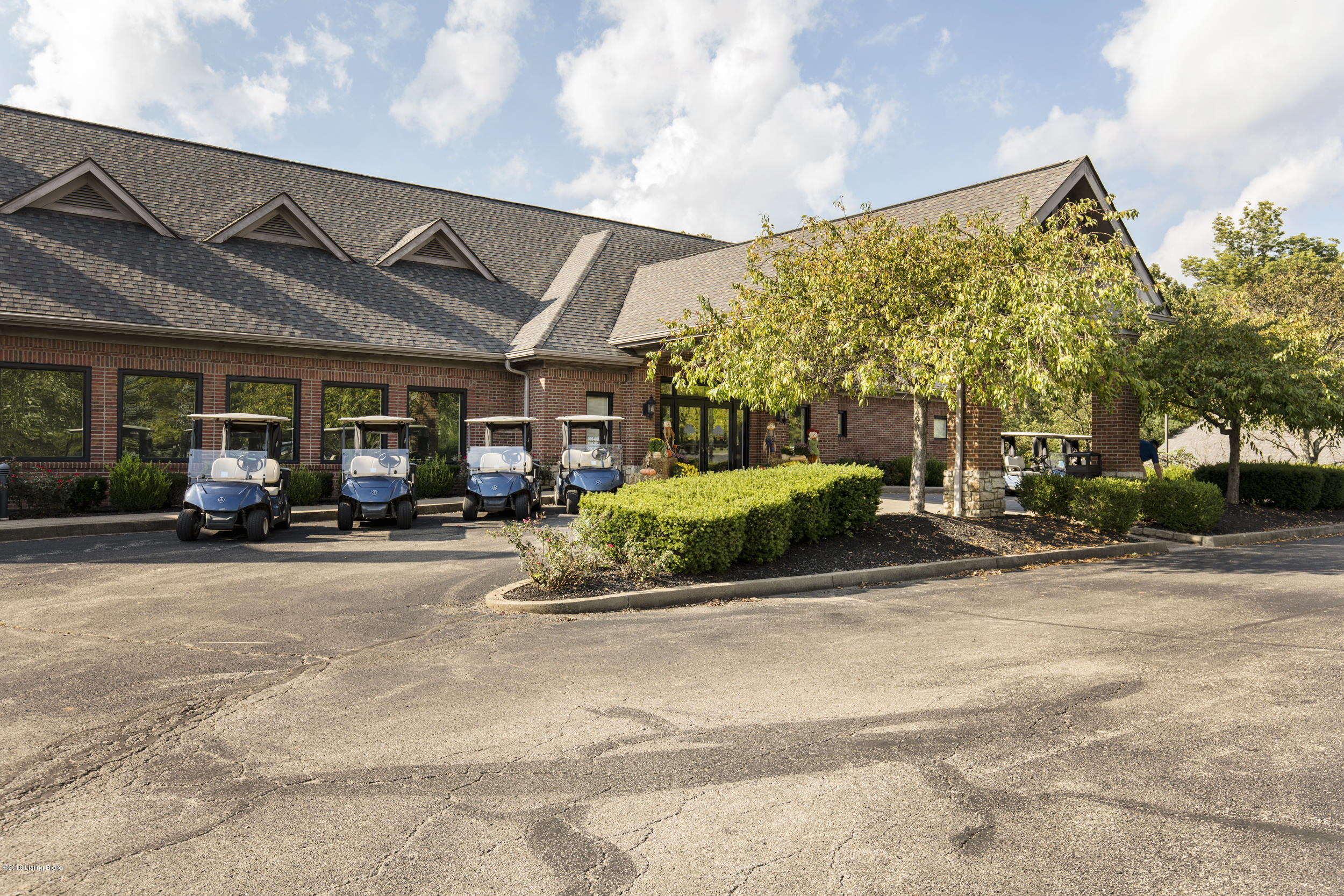 5740 Moser Farm Road Prospect, KY 40059 - Photo 57 of 64 57-Glen Oaks clubhouse