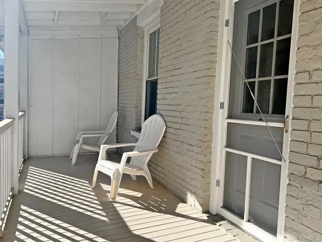 $2,150 | 19 Bridge Street, Unit 2, Nyack, NY 10960