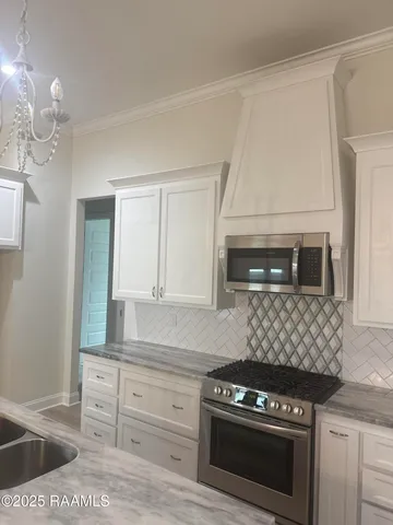 $2,700 | 200 Windmill Palm Lane, Youngsville, LA 70592