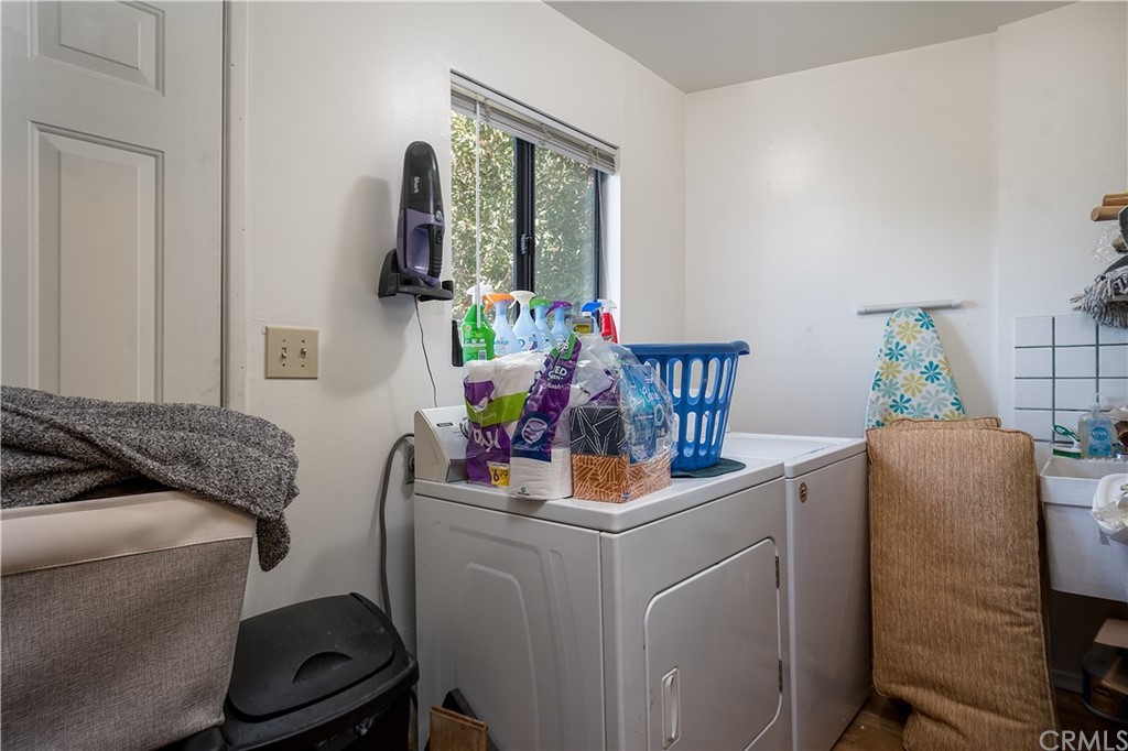 7214 Canyon Drive Whittier, CA 90602 - Photo 35 of 40 a living room with furniture and a window