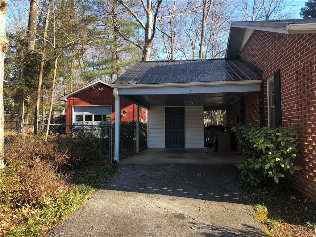 402 Playground Road Walhalla, SC 29691 - Photo 5 of 30 Gallery Image 5