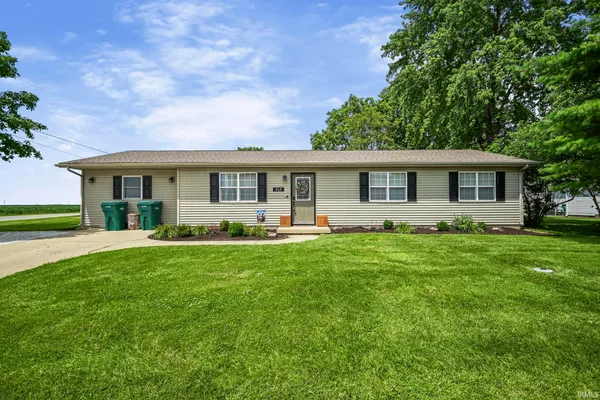 $225,000 | 515 West Oxford Street, Otterbein, IN 47970