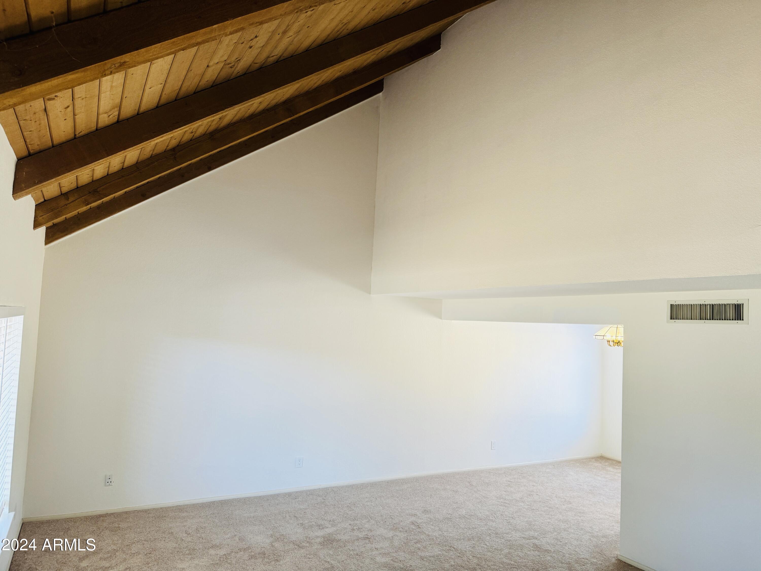 1817 East Hearn Road Phoenix, AZ 85022 - Photo 8 of 58 20240620_000311172_iOS