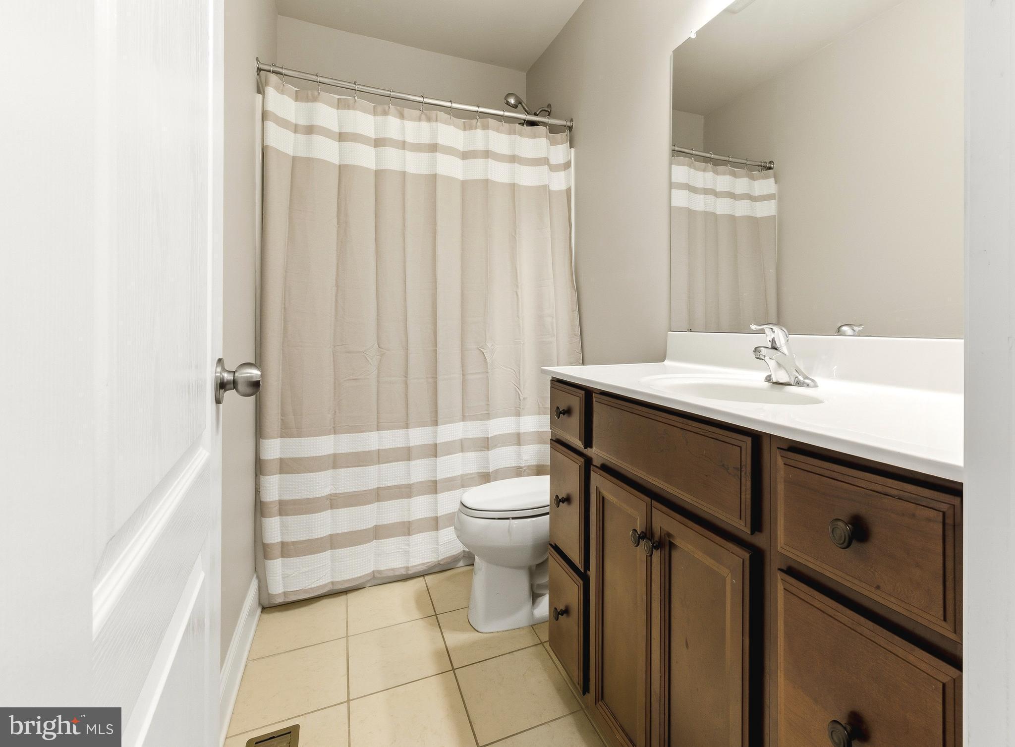 325 Windsor Road Mullica Hill, NJ 08062 - Photo 23 of 28 Hallway Bath