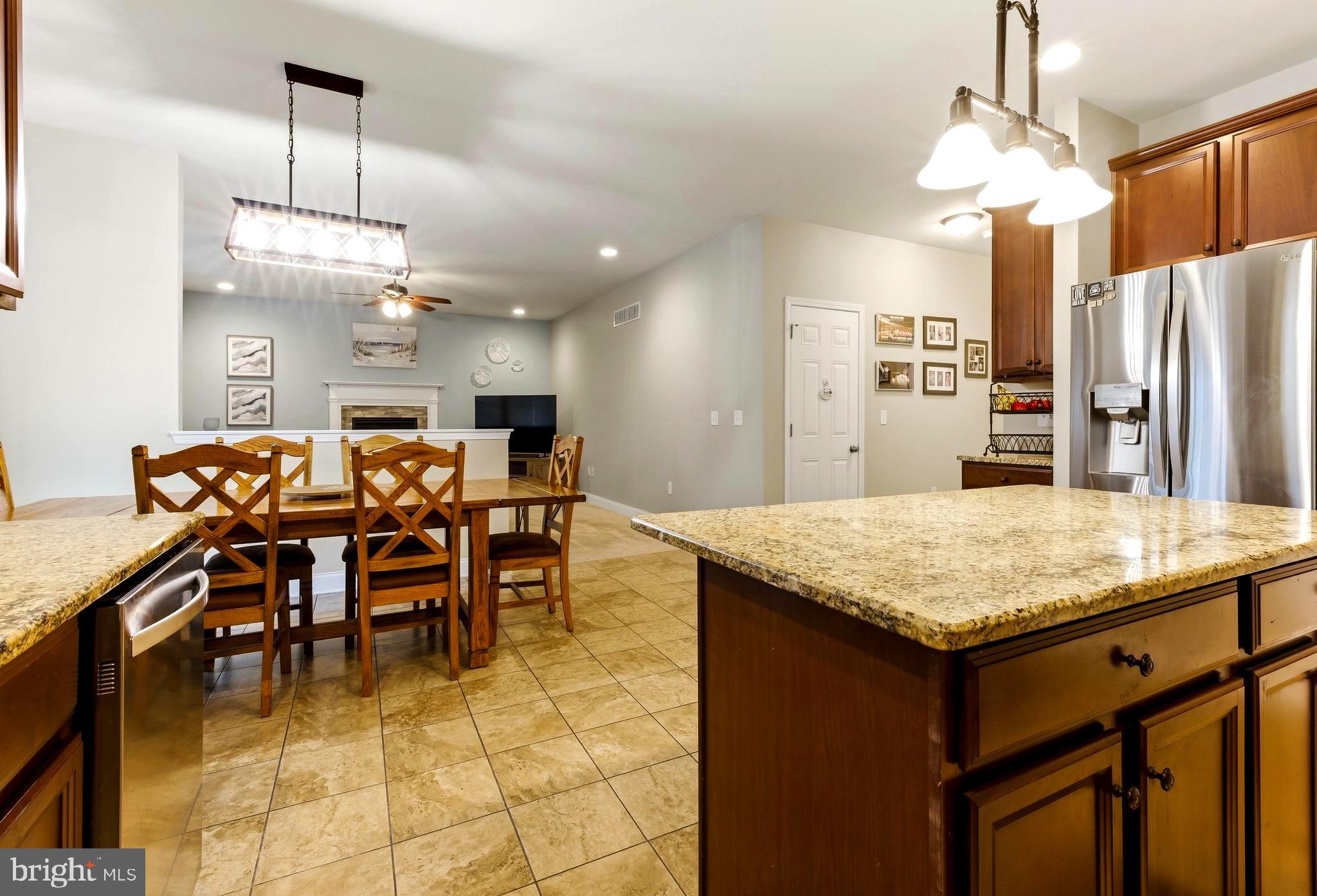 325 Windsor Road Mullica Hill, NJ 08062 - Photo 6 of 28 Large Eat-in Kitchen