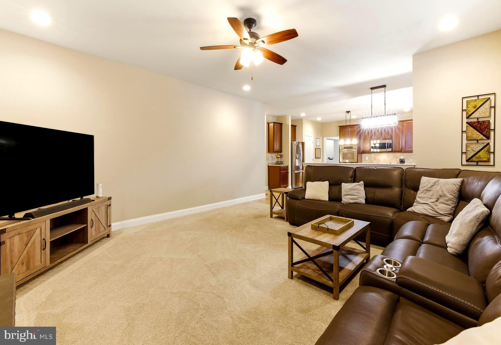 325 Windsor Road Mullica Hill, NJ 08062 - Photo 9 of 28 Family Room