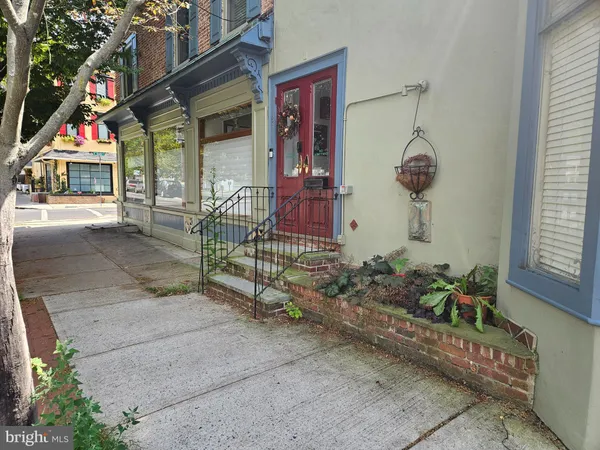 $2,700 | 67 Ferry Street, Lambertville, NJ 08530