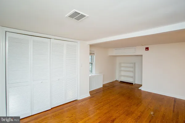 $2,700 | 67 Ferry Street, Lambertville, NJ 08530