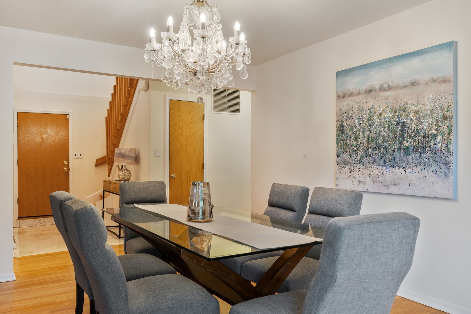 336 Beverly Drive Wilmette, IL 60091 - Photo 7 of 34 a dining room with furniture and window