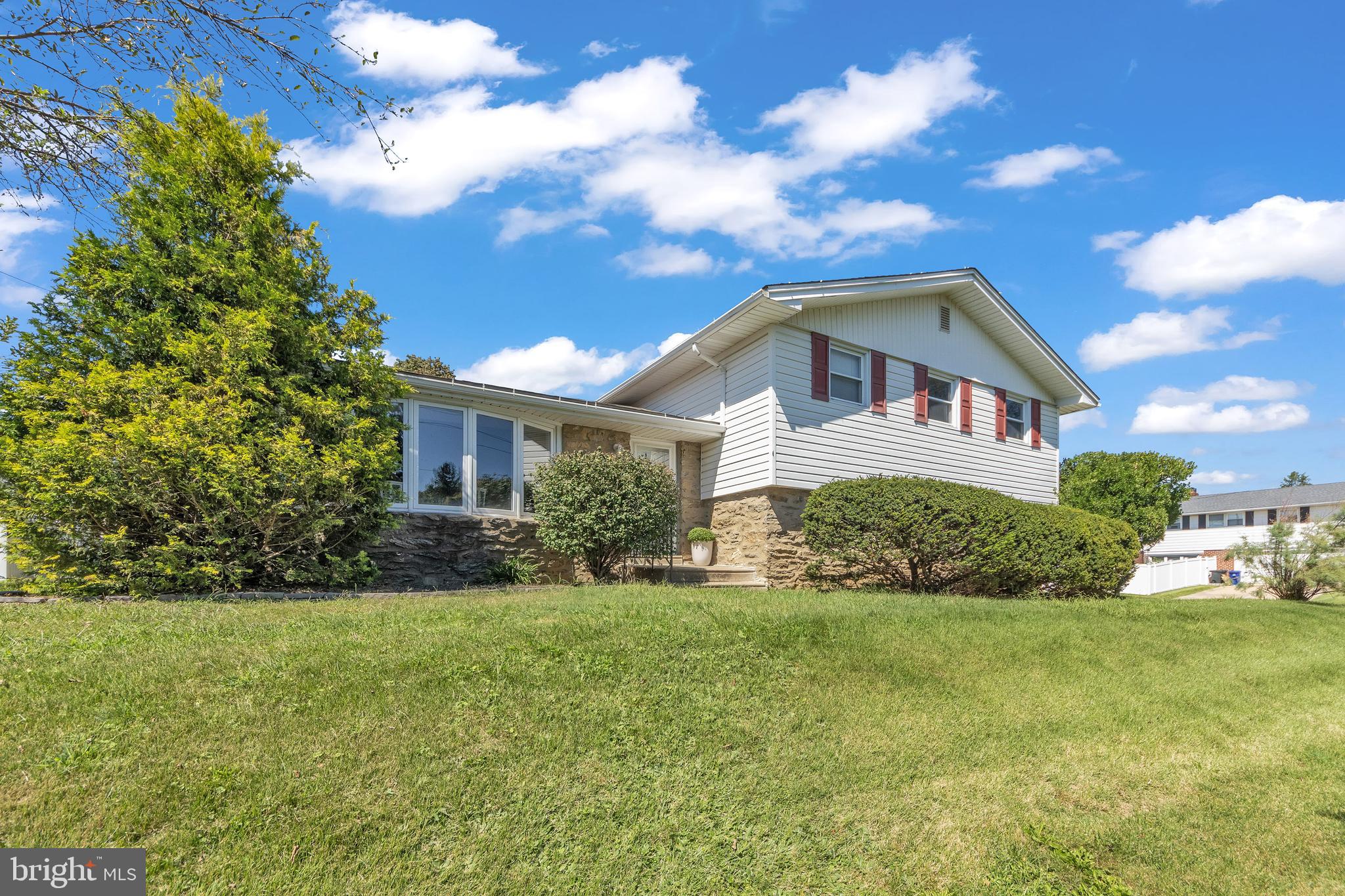 9224 Darlington Road Philadelphia, PA 19115 - Photo 1 of 31 Gallery Image 1
