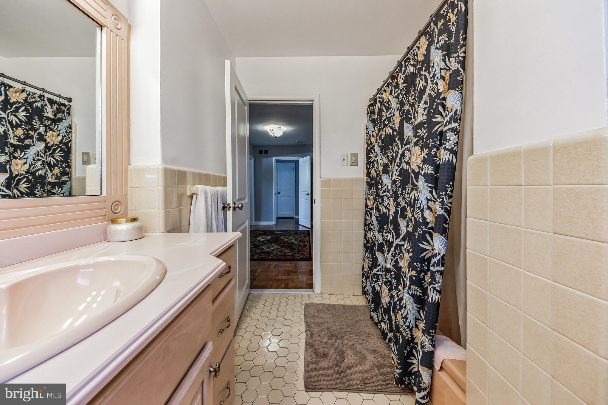 9224 Darlington Road Philadelphia, PA 19115 - Photo 23 of 31 Gallery Image 23