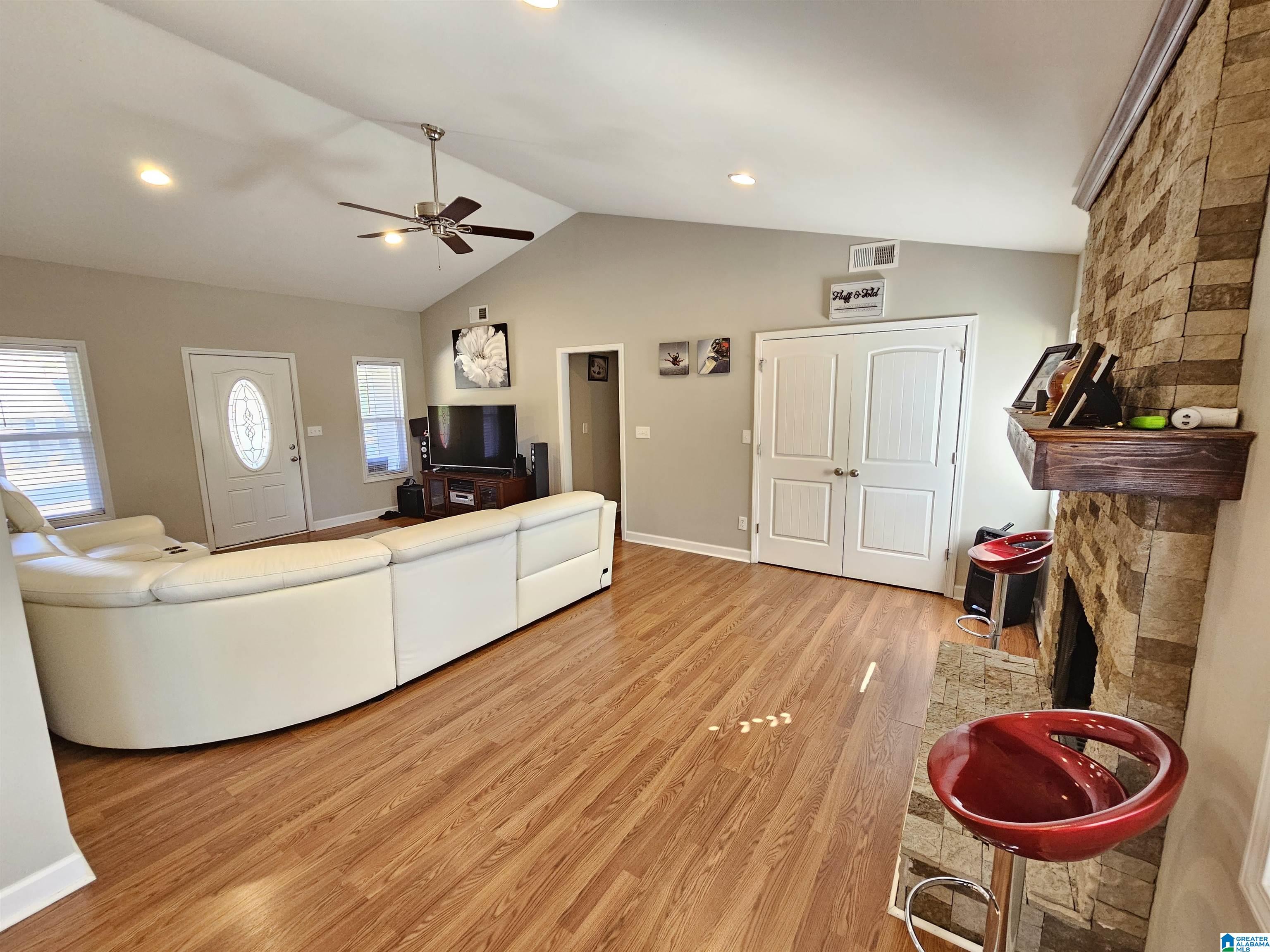 1436 Farmington Road Birmingham, AL 35235 - Photo 5 of 17