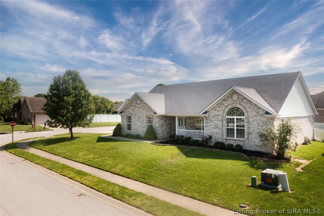 5530 Raintree Ridge Jeffersonville, IN 47130 - Photo 2 of 42 Gallery Image 2