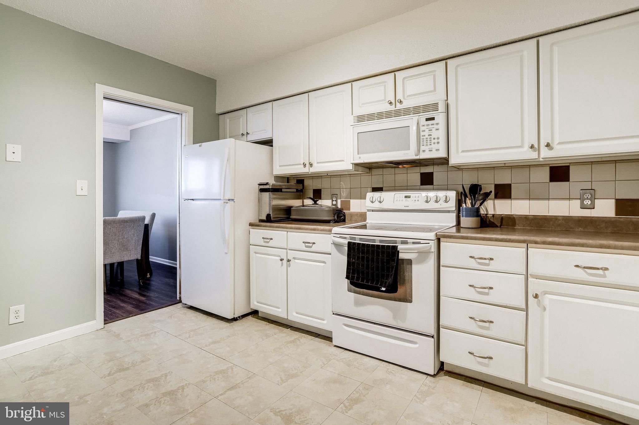 5501 Seminary Road, Unit 2213S Falls Church, VA 22041 - Photo 15 of 41 Kitchen