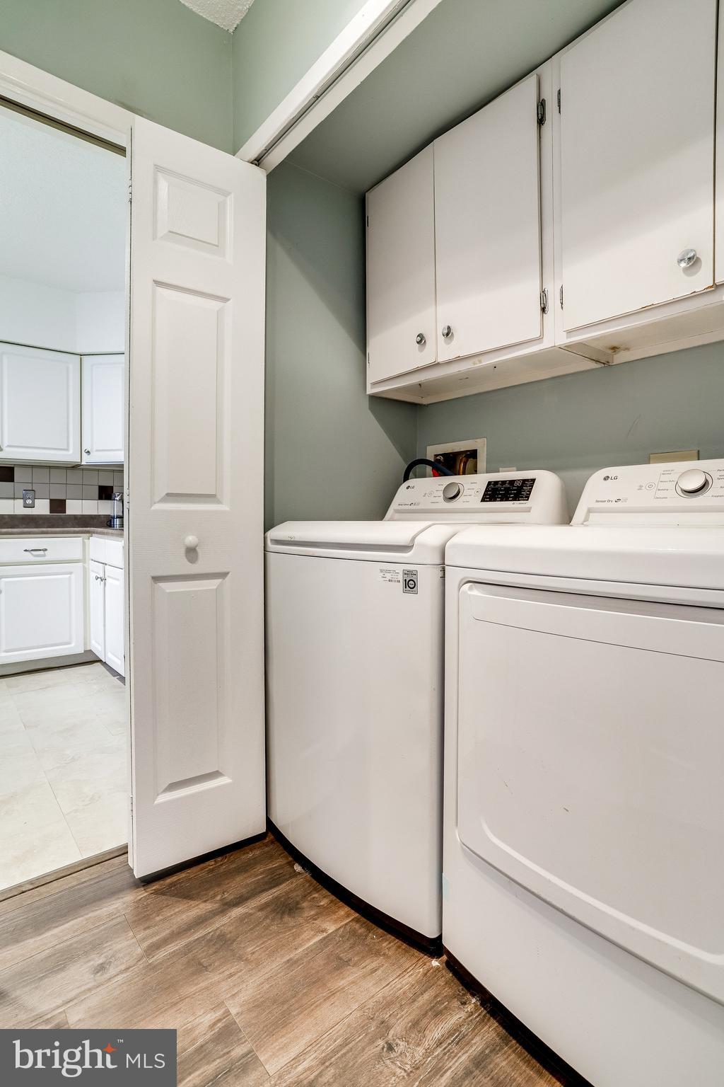 5501 Seminary Road, Unit 2213S Falls Church, VA 22041 - Photo 27 of 41 In-Unit Laundry