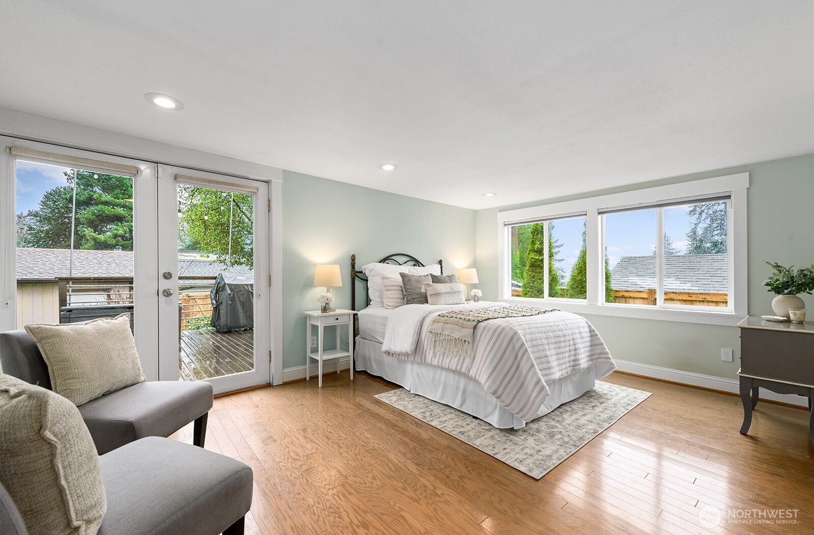 1516 Northeast 96th Street Seattle, WA 98115 - Photo 14 of 36