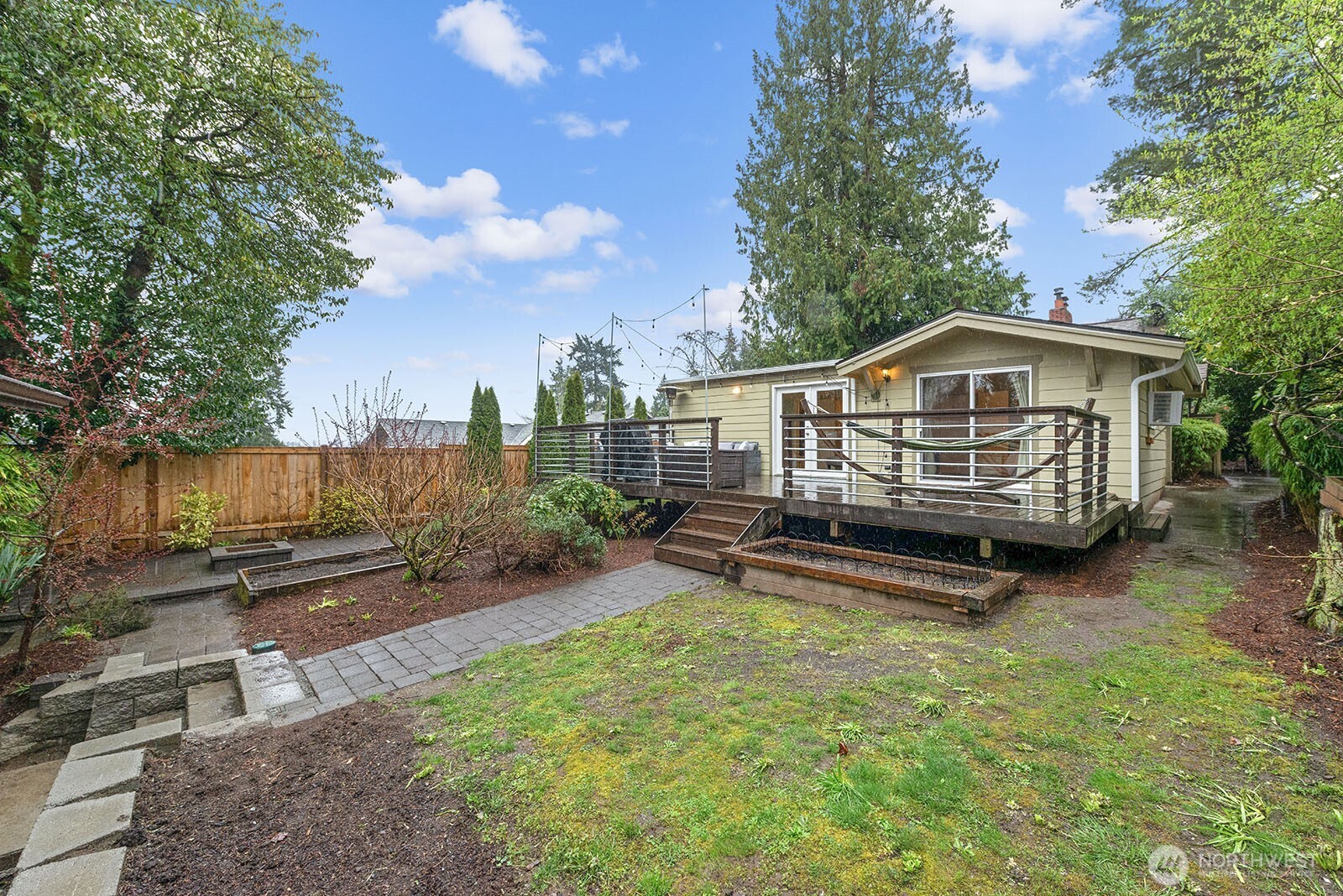 1516 Northeast 96th Street Seattle, WA 98115 - Photo 28 of 36