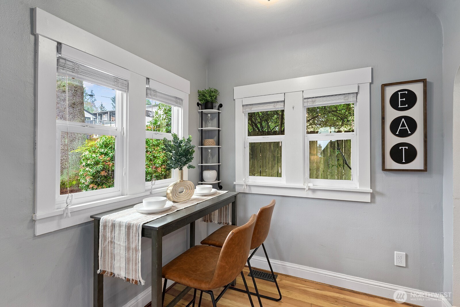 1516 Northeast 96th Street Seattle, WA 98115 - Photo 8 of 36