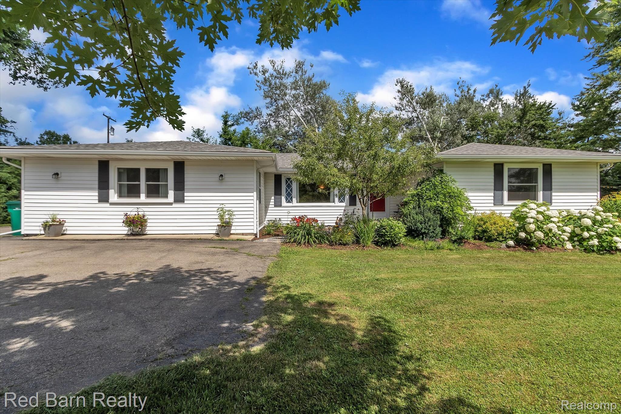 6765 Hitchingham Road Ypsilanti, MI 48197 - Photo 1 of 75 03-6765-Hitchingham-Rd-Windowstill-Real-Estate-Photography-3.jpg