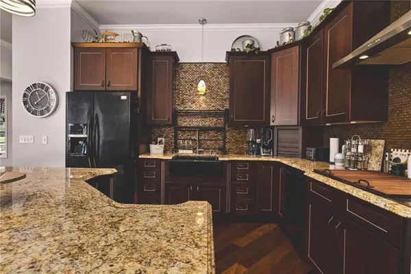 $649,690 | 690 Main Street, Vintondale, PA 15961