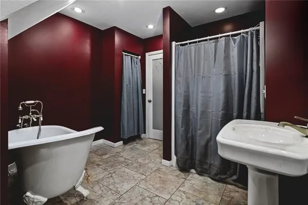 $649,690 | 690 Main Street, Vintondale, PA 15961