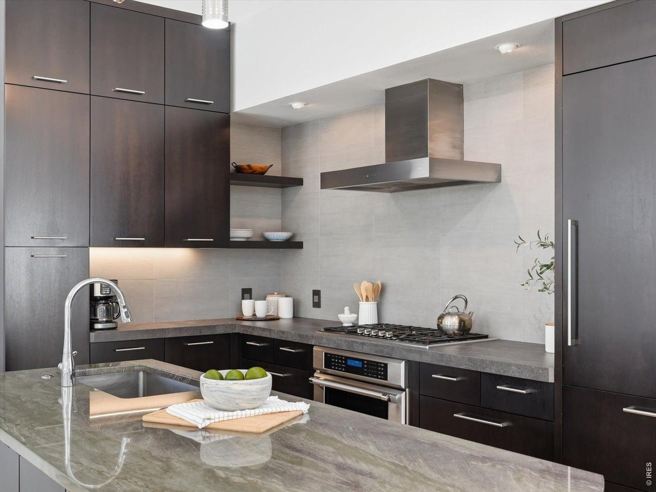 2336 Spruce Street, Unit E Boulder, CO 80302 - Photo 13 of 48 Large Island