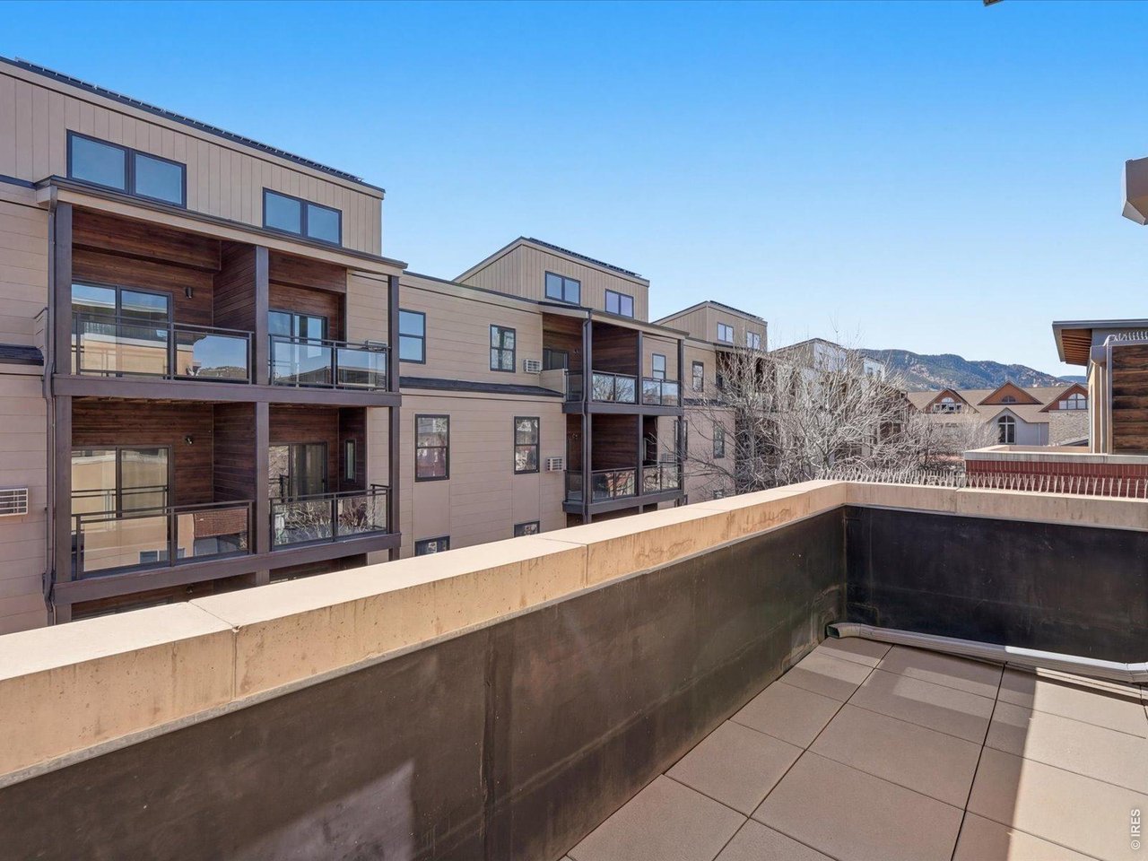 2336 Spruce Street, Unit E Boulder, CO 80302 - Photo 33 of 48 a view of a building from a balcony