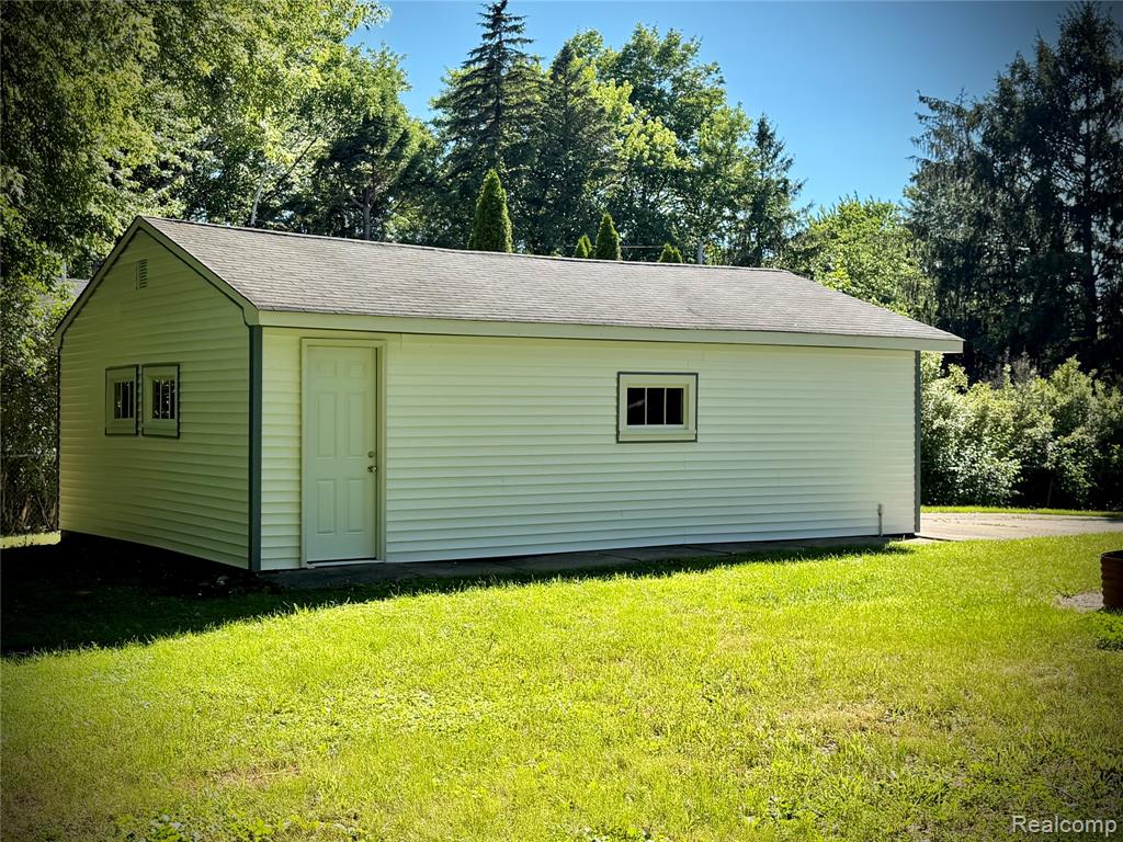 50730 Fairchild Road New Baltimore, MI 48051 - Photo 42 of 55
