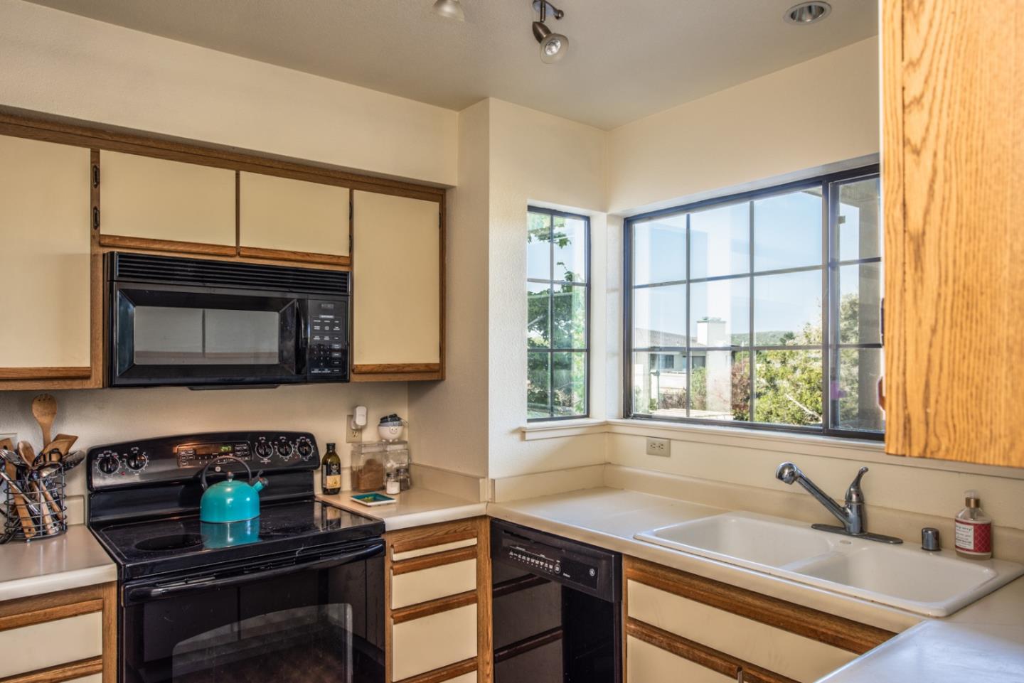 630 Pheasant Ridge Road Del Rey Oaks, CA 93940 - Photo 7 of 18 Gallery Image 7