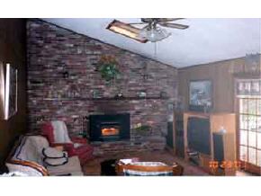 24 Lois Street Rochester, NH 03867 - Photo 2 of 2