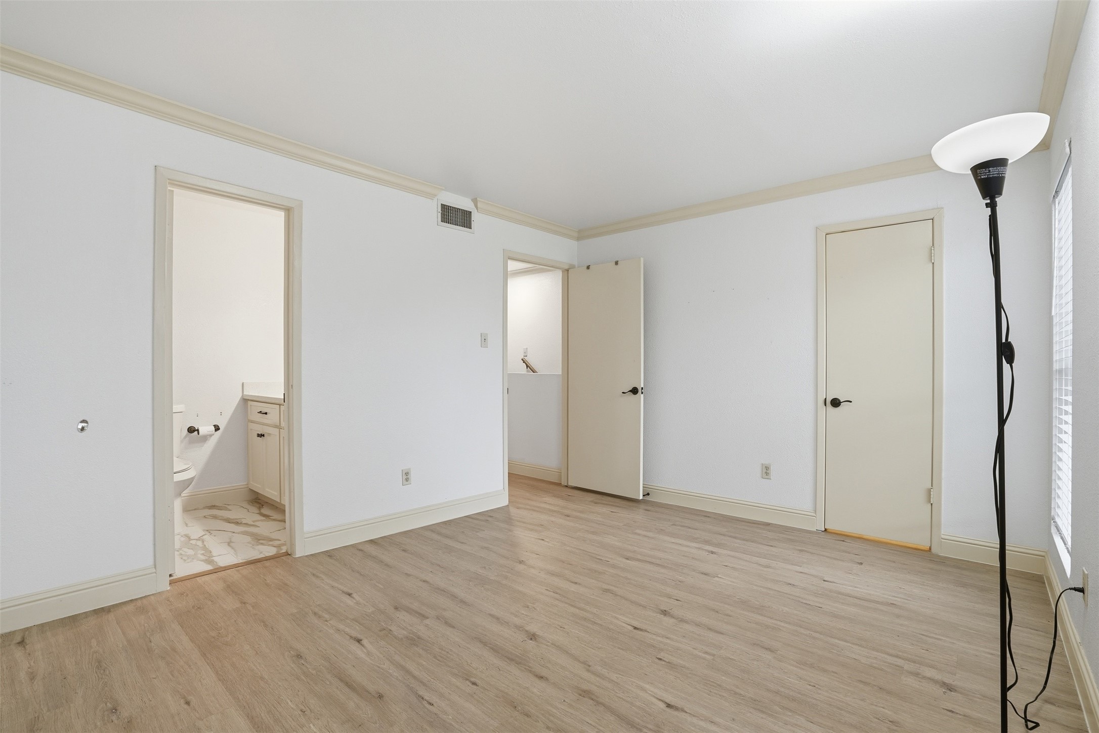 2200 Cypress Landing Road, Unit A3 Houston, TX 77090 - Photo 15 of 17 Second bedroom upstairs