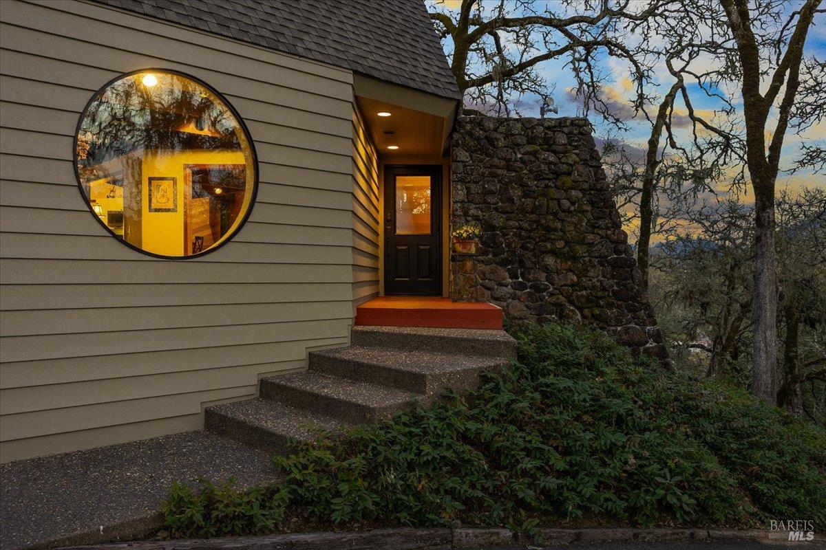 10045 Loch Haven Drive Santa Rosa, CA 95404 - Photo 3 of 37