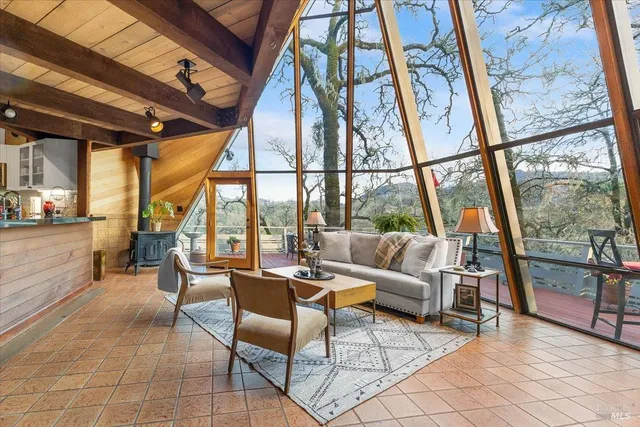 $1,750,000 | 10045 Loch Haven Drive, Santa Rosa, CA 95404