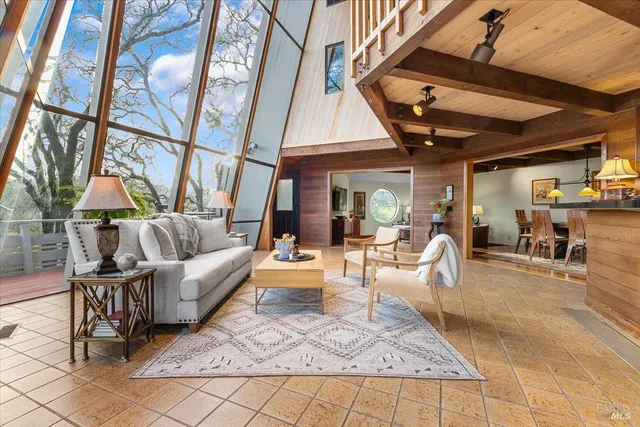 $1,750,000 | 10045 Loch Haven Drive, Santa Rosa, CA 95404