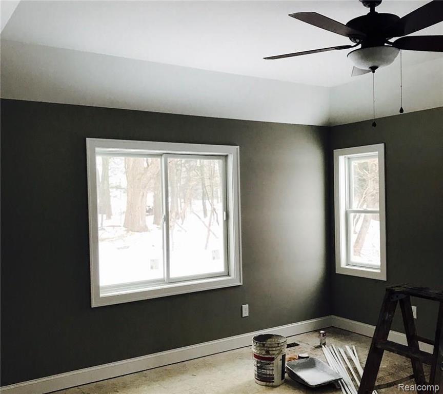 870 North Hacker Road Howell, MI 48843 - Photo 15 of 19