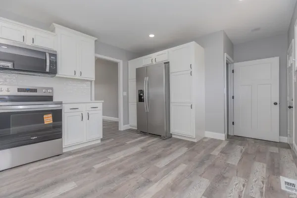 $359,900 | 2338 East Chandler Avenue, Evansville, IN 47714