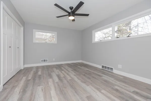 $359,900 | 2338 East Chandler Avenue, Evansville, IN 47714