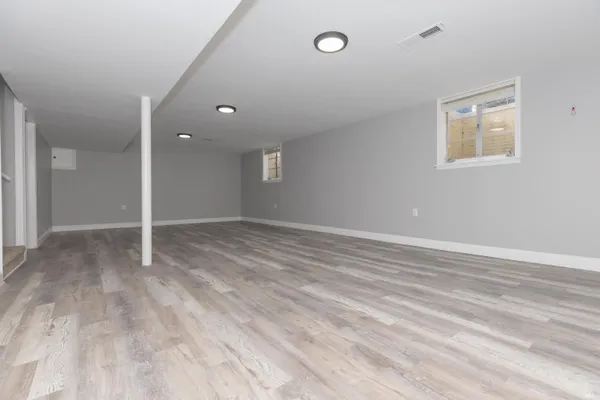 $359,900 | 2338 East Chandler Avenue, Evansville, IN 47714