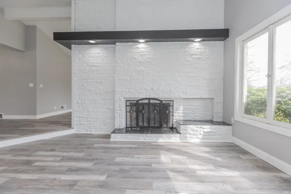 $359,900 | 2338 East Chandler Avenue, Evansville, IN 47714