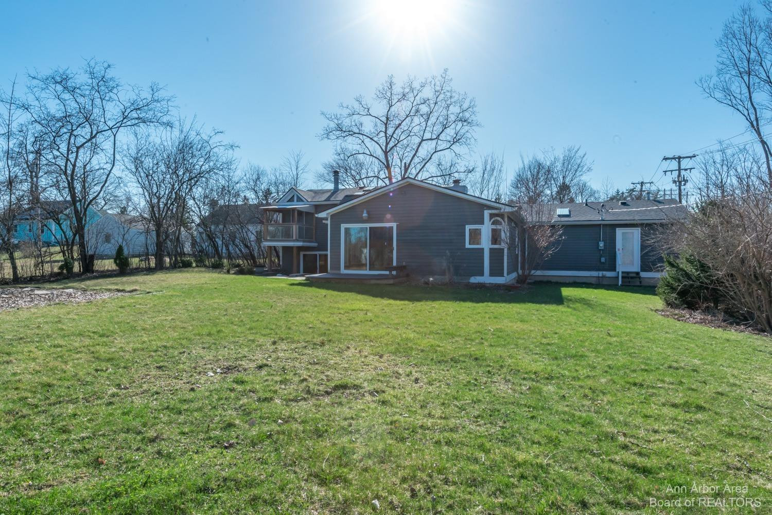 1495 South Maple Road Ann Arbor, MI 48103 - Photo 3 of 72 Photo 3