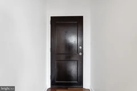 $290,000 | 906 South Washington Street, Unit 307, Alexandria, VA 22314