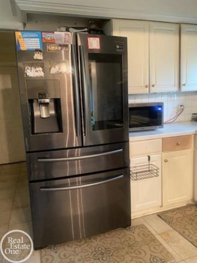 24900 Roxana Avenue Eastpointe, MI 48021 - Photo 9 of 13 50139563-003584e3-5244-44a2-b245-acc9aaec8e59.JPG