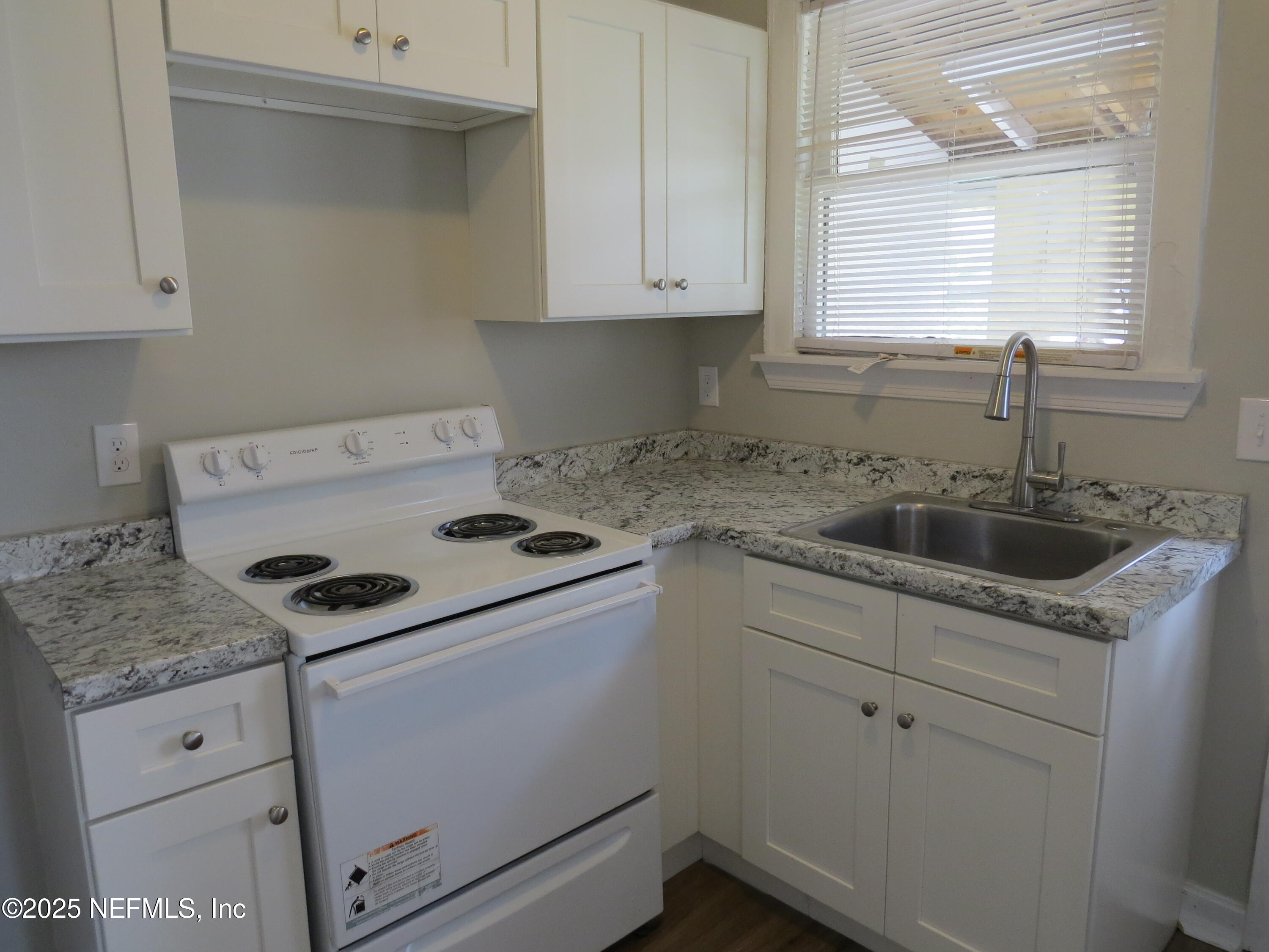 1204 Cherry Street Jacksonville, FL 32205 - Photo 10 of 32 IMG_7115 2