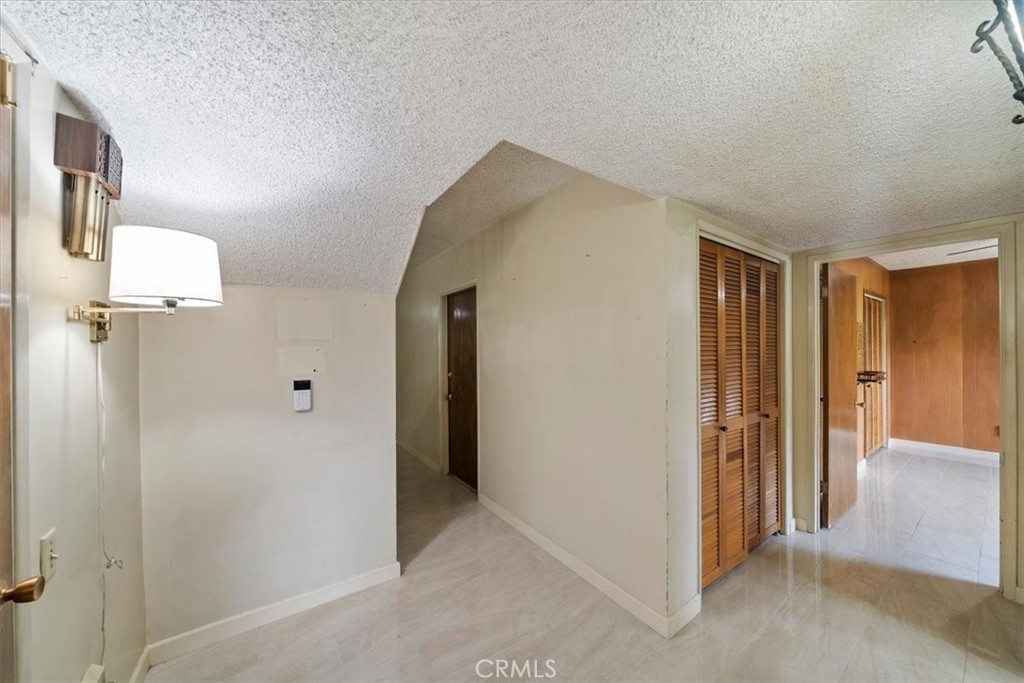 6157 Juanro Way Riverside, CA 92504 - Photo 16 of 41