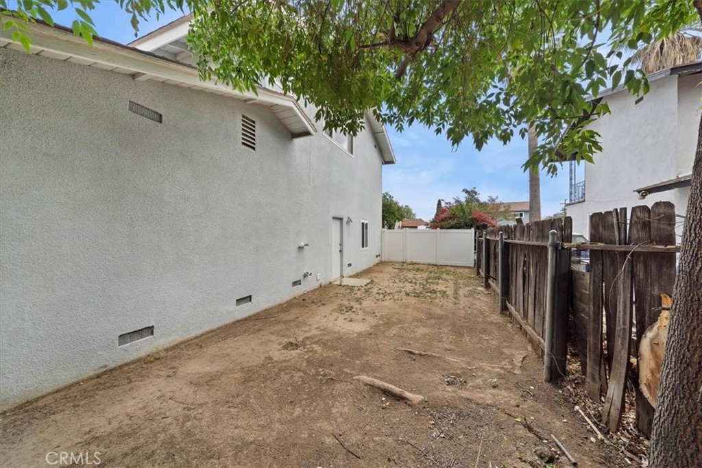 6157 Juanro Way Riverside, CA 92504 - Photo 7 of 41
